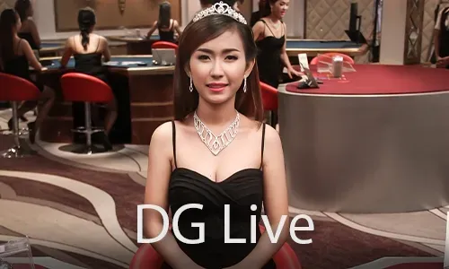 Live casino dealer interacting with players for immersive playtime